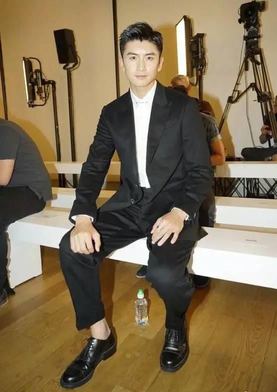 國內男明星們，你們是不是對時裝周街拍有什么誤會？