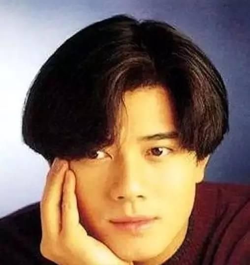 國內男明星們，你們是不是對時裝周街拍有什么誤會？