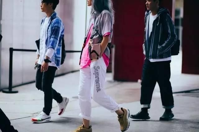 國內男明星們，你們是不是對時裝周街拍有什么誤會？